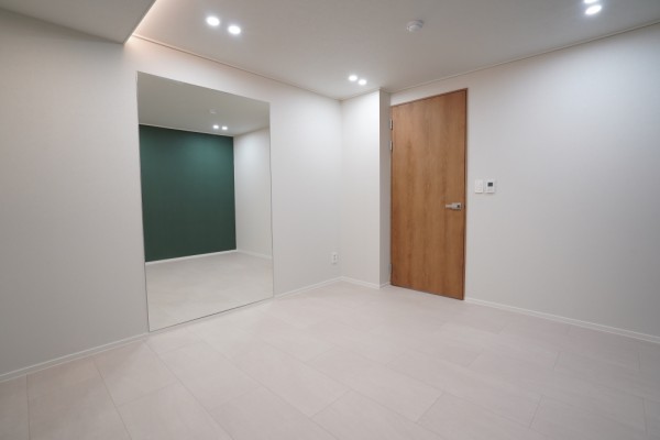 14e8eee77400deba2f5a3d7ae2844530_1760669